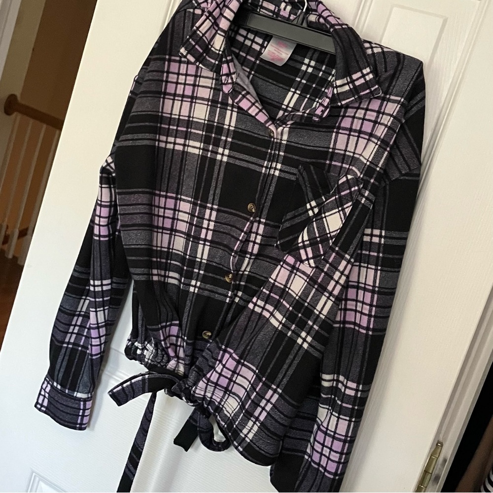 No Boundaries Plaid Tie Hem Button Down Top